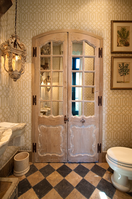 Фотография ванной комнаты в классическом стиле
